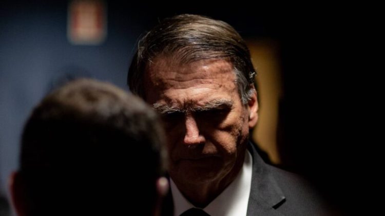 Divisões no PL: a anistia a Bolsonaro e os entraves no congresso