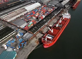 Justiça mantém leilão do megaterminal Tecon 10 em Santos